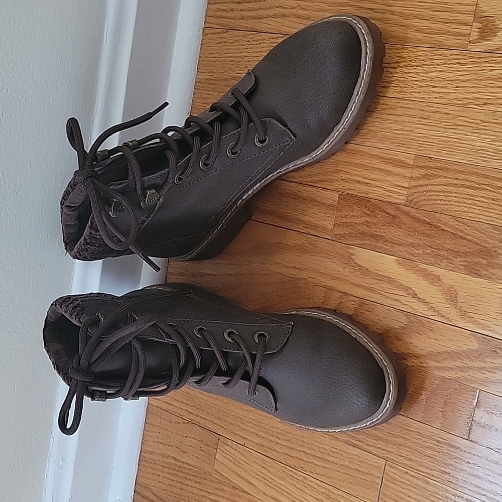 Blowfish boots- New without box